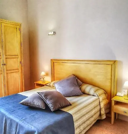 Casina Raho בית הארחה