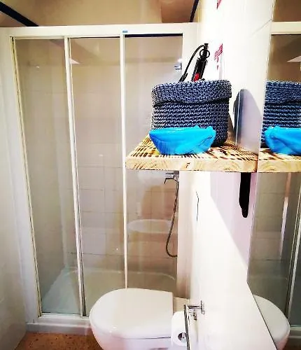 Casina Raho בית הארחה