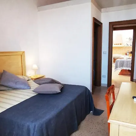 Casina Raho 4*